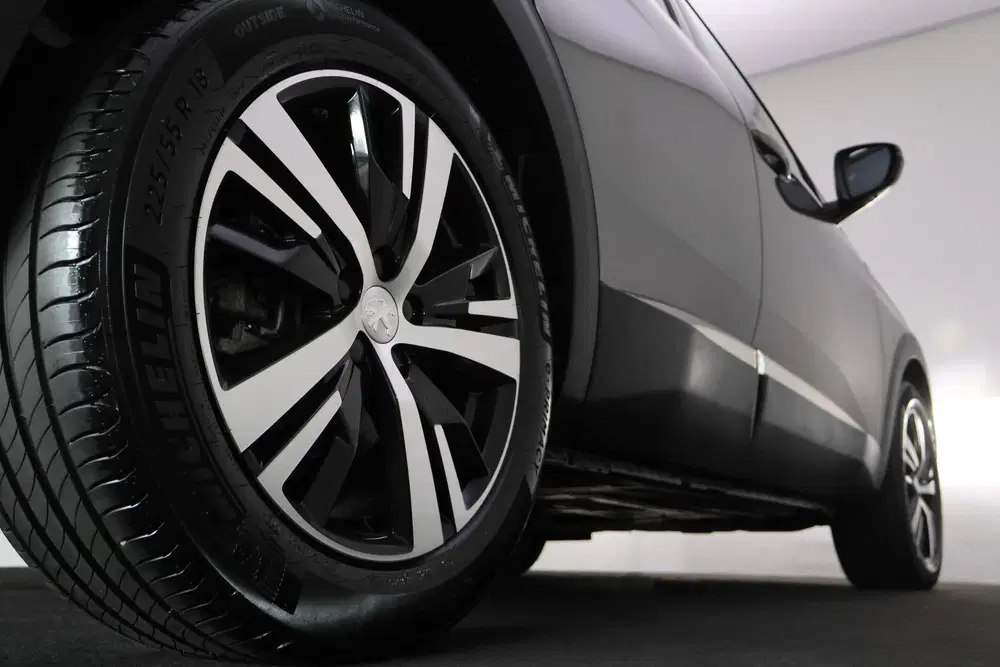 Peugeot 3008 1.2T Aut. GT-Pack Business NAVI uit 2023, foto 14