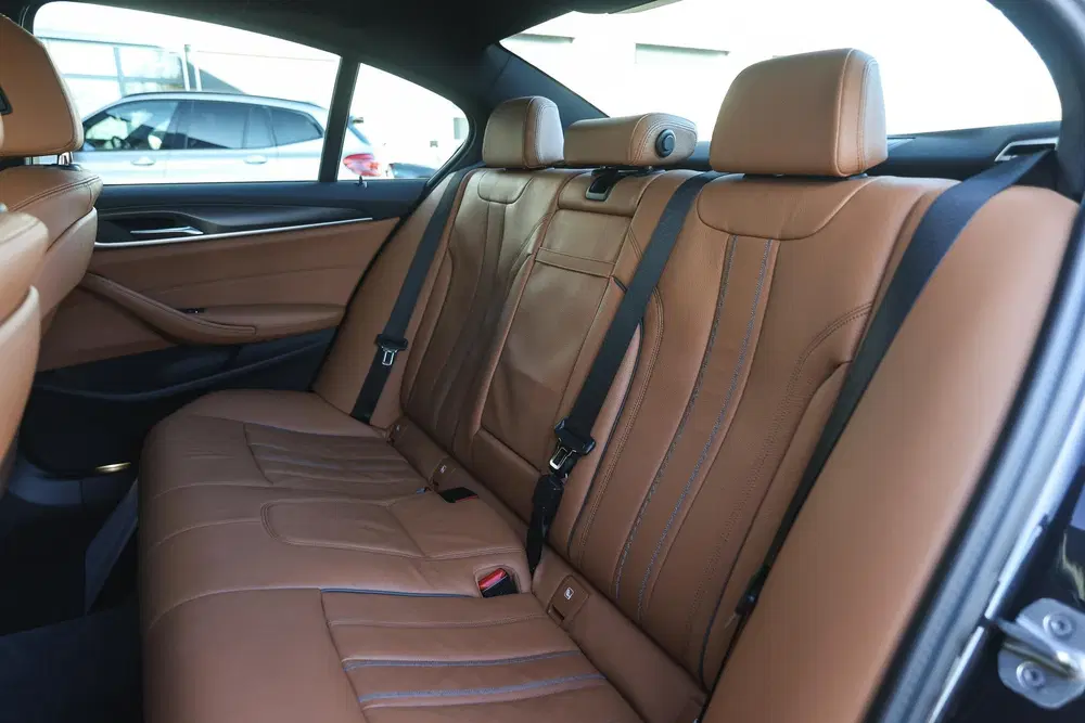 BMW 5-serie 545e xDrive M Sport Automaat uit 2022, foto 12