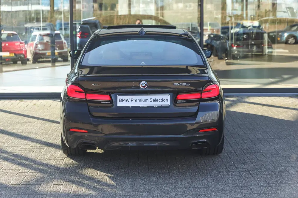 BMW 5-serie 545e xDrive M Sport Automaat uit 2022, foto 7