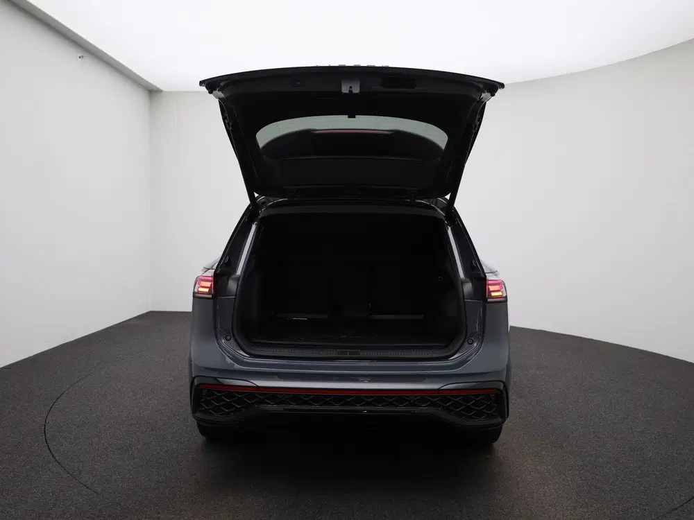 Volkswagen Tiguan 1.5 eHybrid R-Line Edition 204 PK uit 2025, foto 11