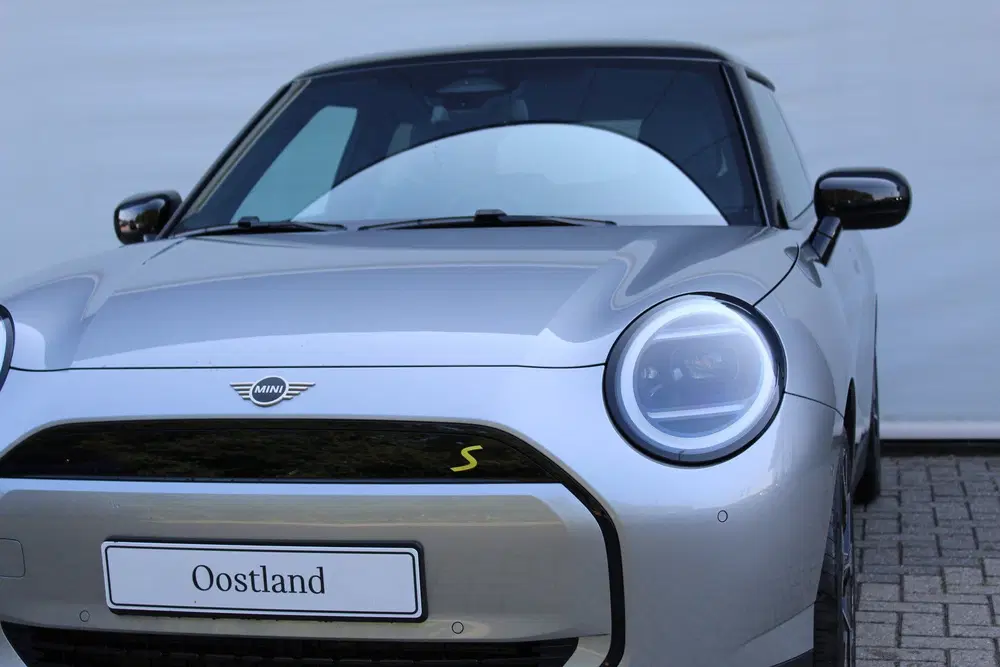 Mini Hatchback Cooper SE uit 2026, foto 9
