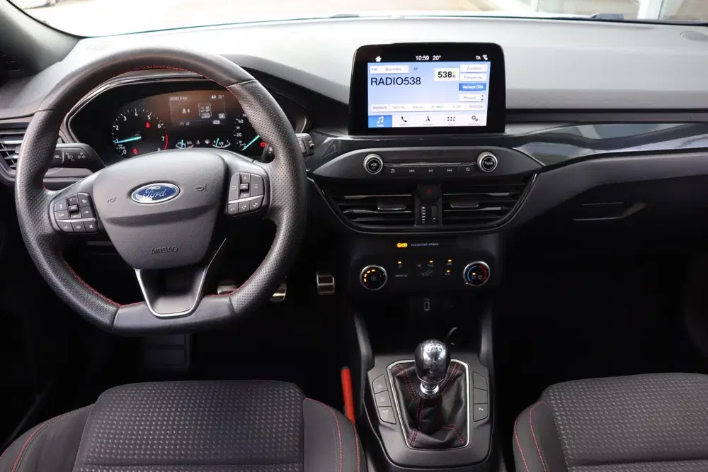 Ford Focus 1.0 EcoBoost ST Line Business Wagon org NL uit 2019, foto 9