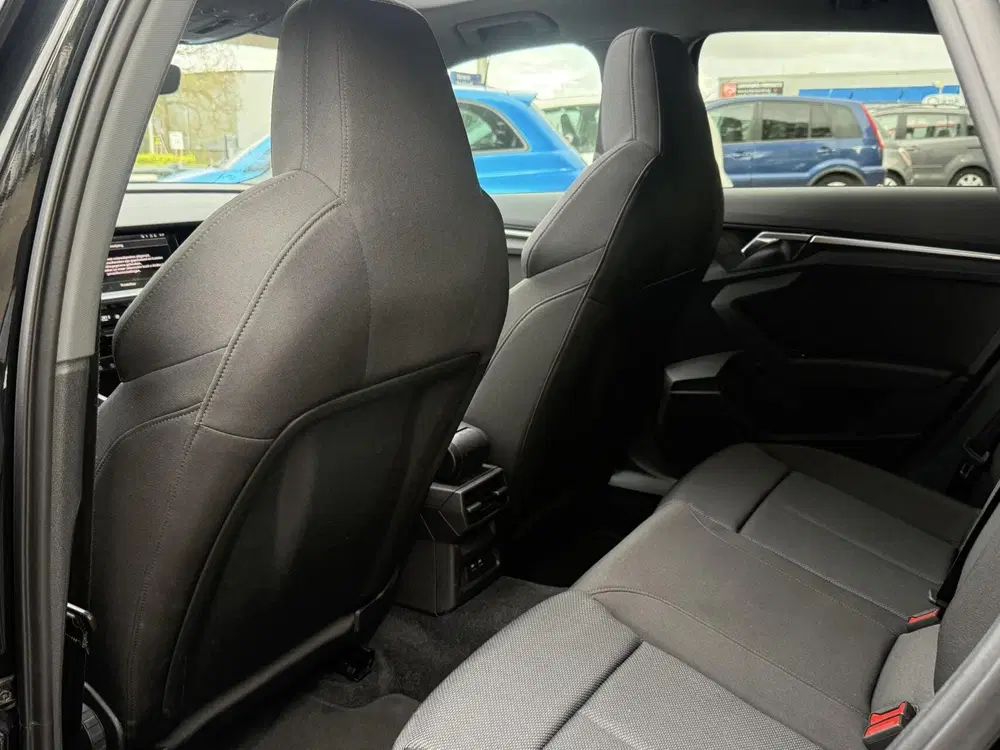 Audi A3 35 TFSI Pro Line pano dak automaat uit 2023, foto 6