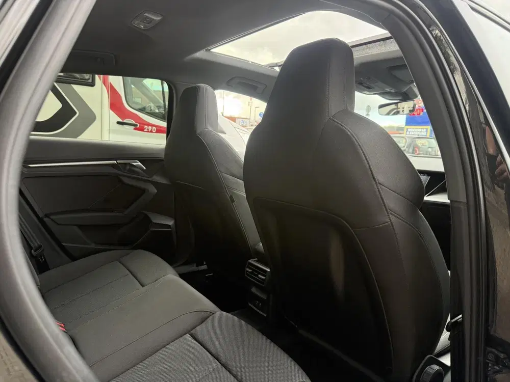 Audi A3 35 TFSI Pro Line pano dak automaat uit 2023, foto 7