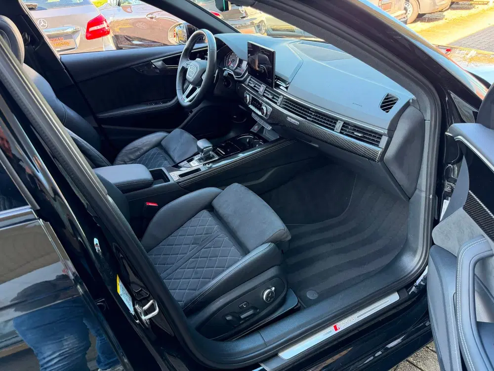 Audi A4 2.9 TFSI RS 4 uit 2021, foto 11
