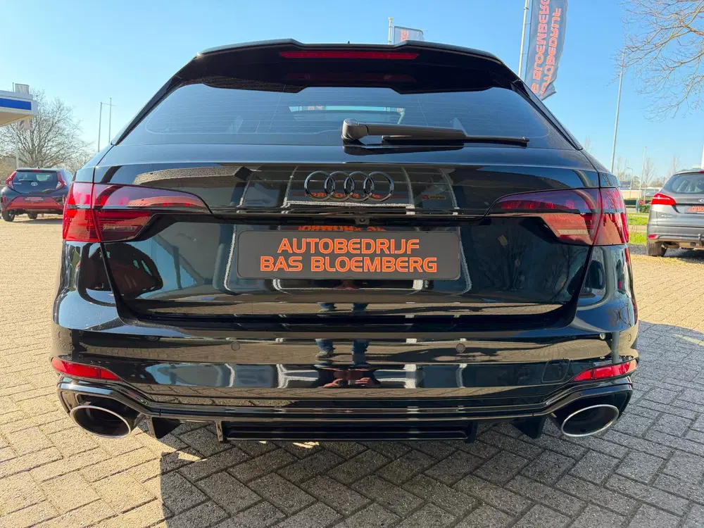 Audi A4 2.9 TFSI RS 4 uit 2021, foto 3