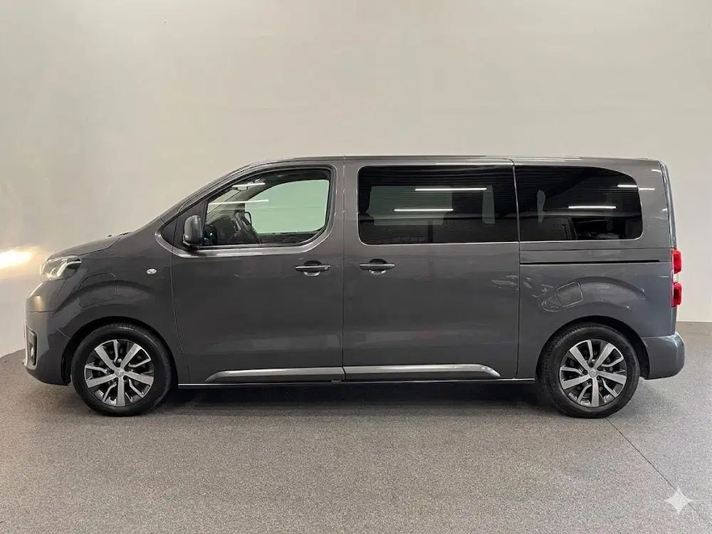 Toyota Proace Luxury L2 8persoons PERSONENBUS uit 2022, foto 4