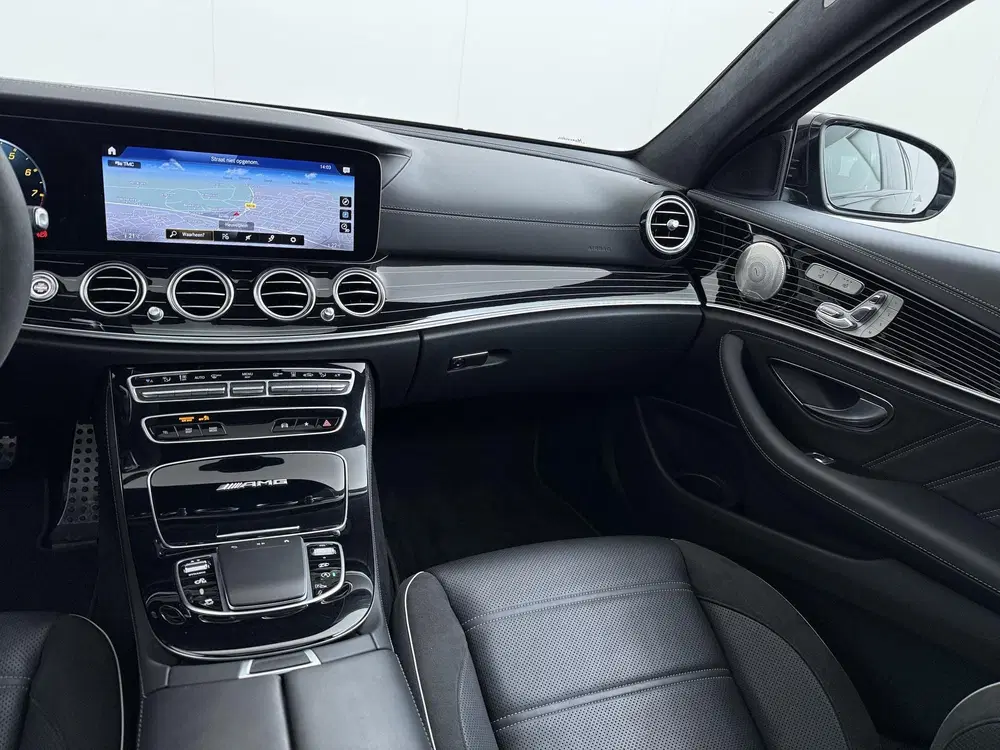 Mercedes-Benz E-Klasse AMG 63 S 4MATIC+ uit 2022, foto 11