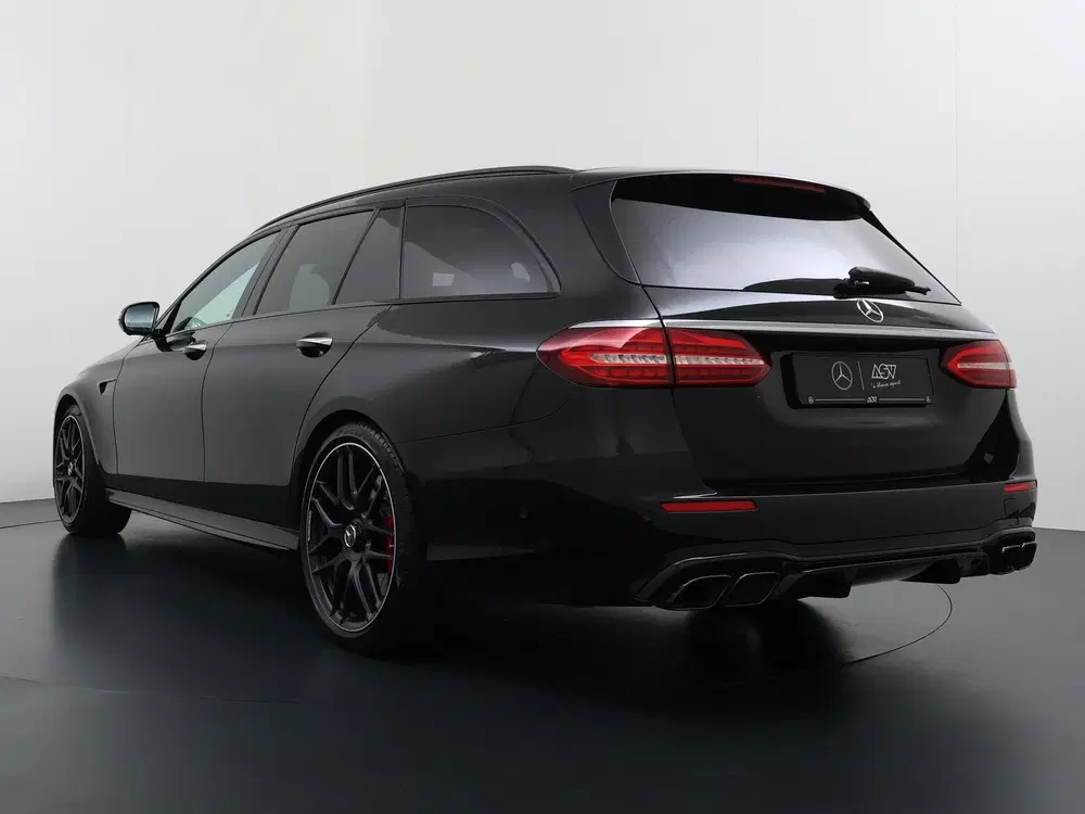 Mercedes-Benz E-Klasse AMG 63 S 4MATIC+ uit 2022, foto 5