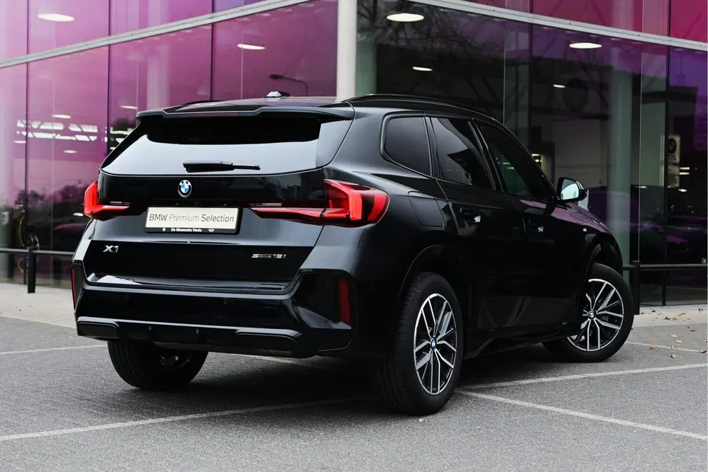 BMW X1 sDrive18i M Sport Automaat uit 2024, foto 2