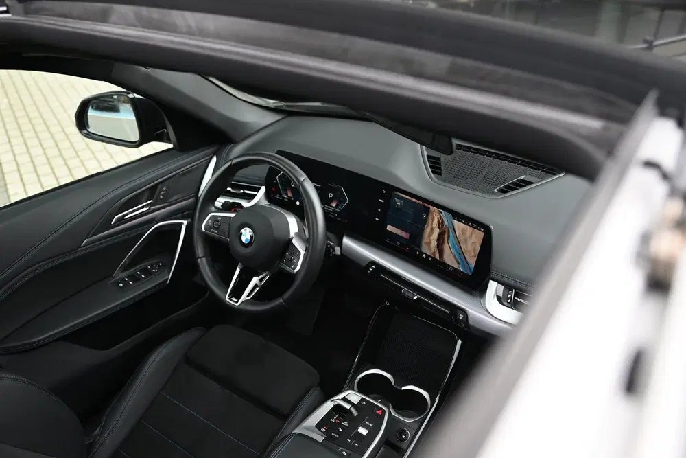 BMW X1 sDrive18i M Sport Automaat uit 2024, foto 6