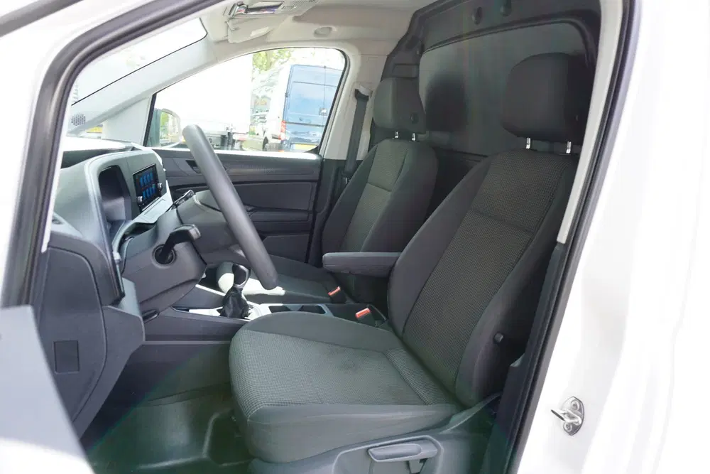 Volkswagen Caddy Cargo 102pk Apple Carplay Parkeersensoren uit 2024, foto 8
