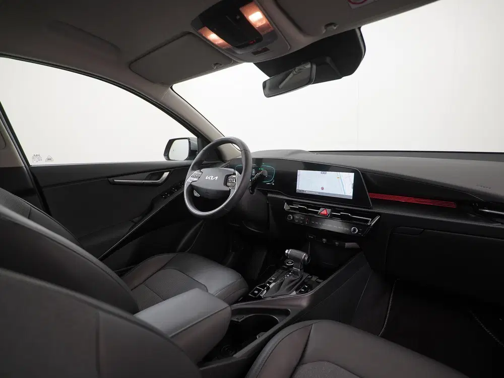 Kia Niro 1.6 GDi Hybrid DynamicLine uit 2024, foto 2