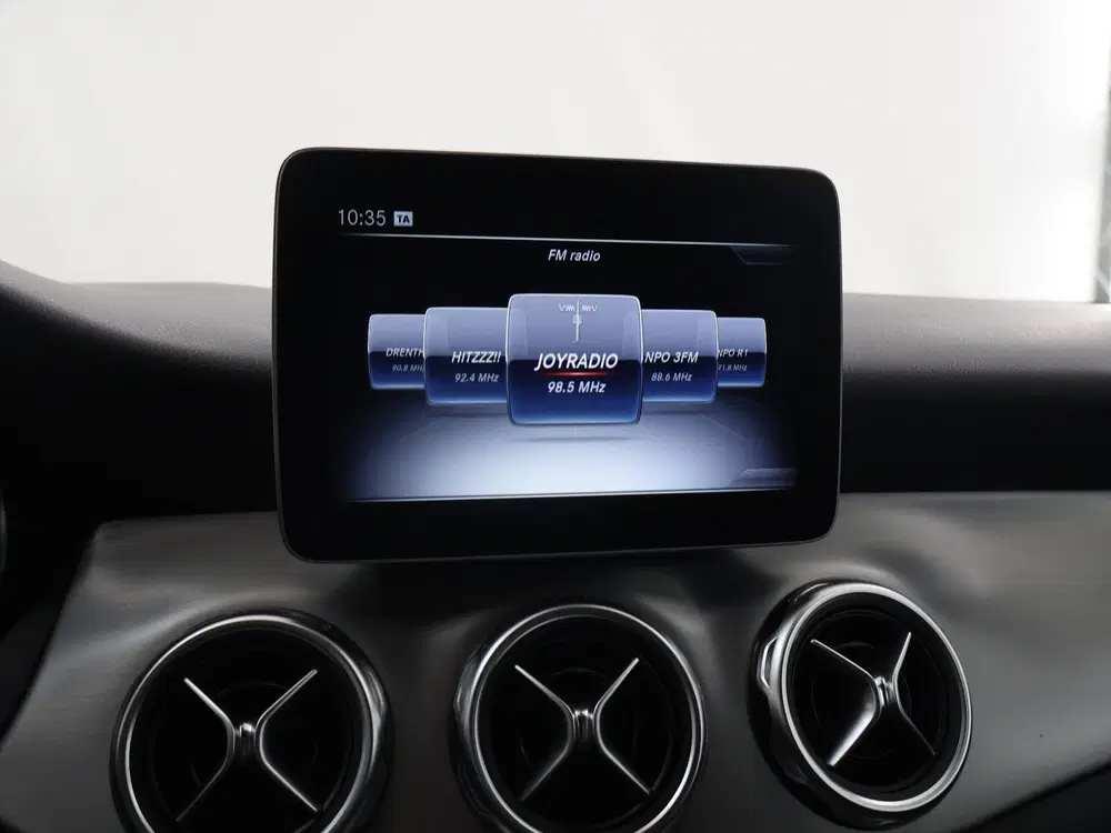 Mercedes-Benz GLA 180 Business Solution AMG Limited uit 2019, foto 15