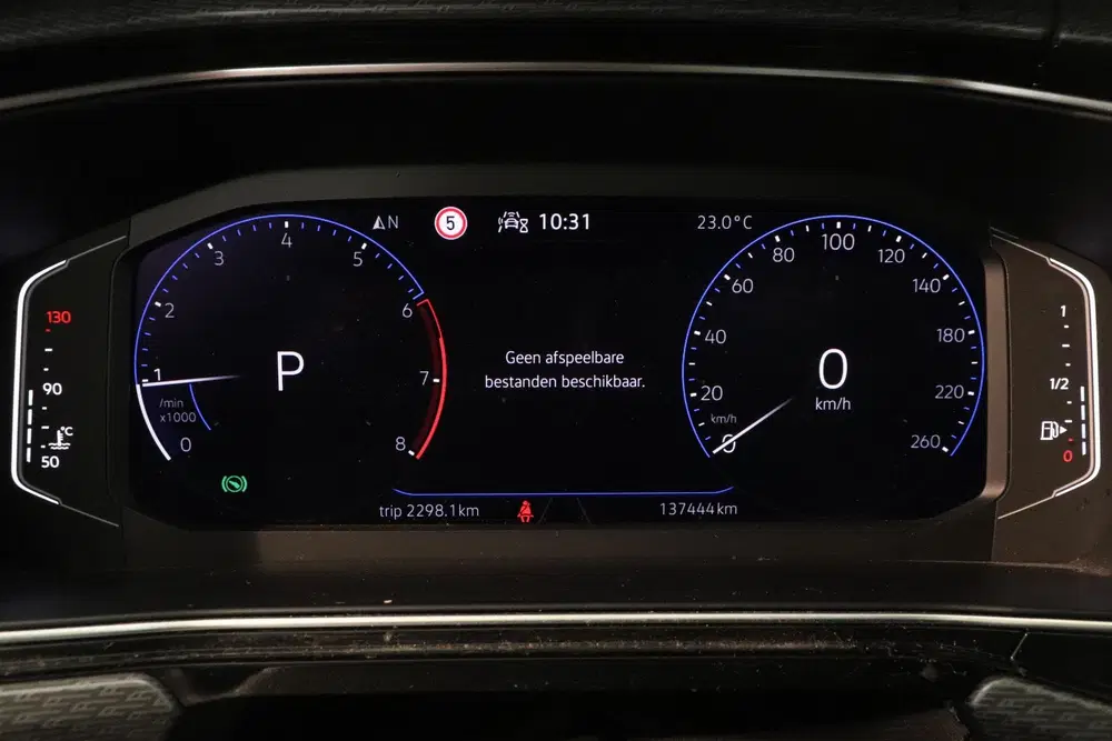 Volkswagen T-Cross 1.0 TSI 2 x R-Line uit 2021, foto 3