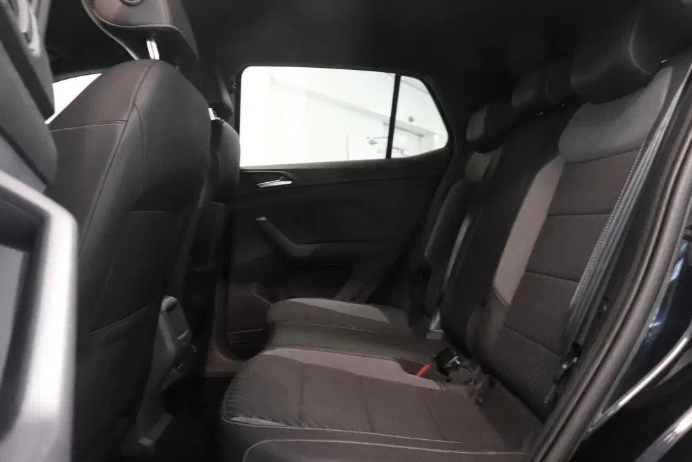 Volkswagen T-Cross 1.0 TSI 2 x R-Line uit 2021, foto 7