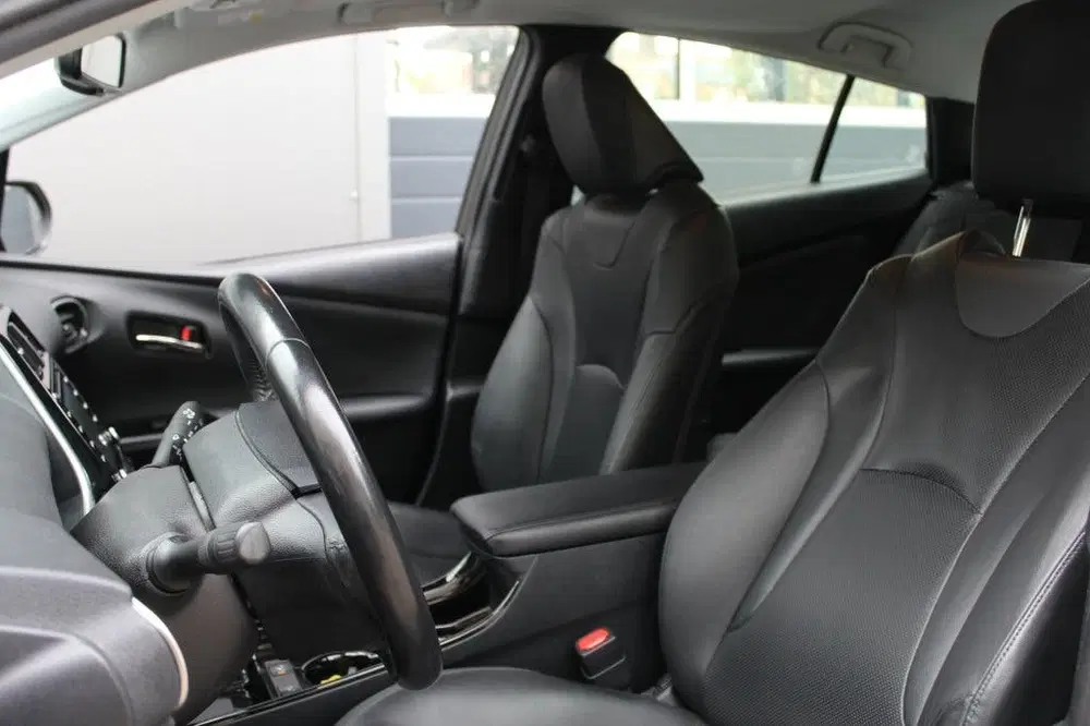 Toyota Prius 1.8 Executive uit 2019, foto 14