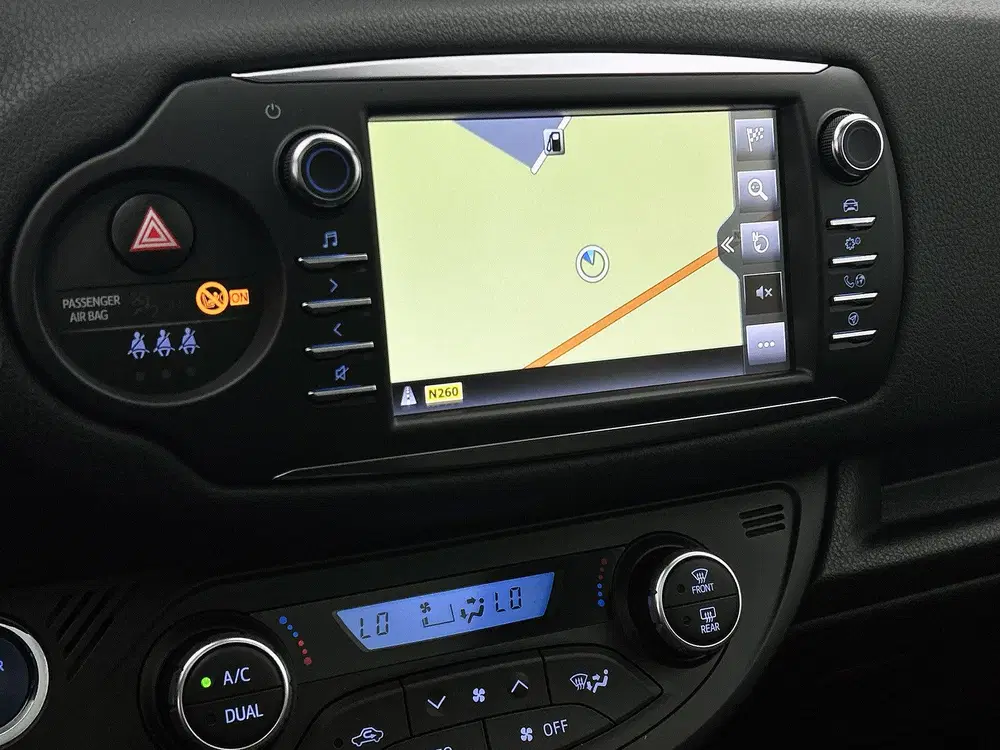 Toyota Yaris 1.5 Hybrid Executive Bi-Tone uit 2019, foto 7