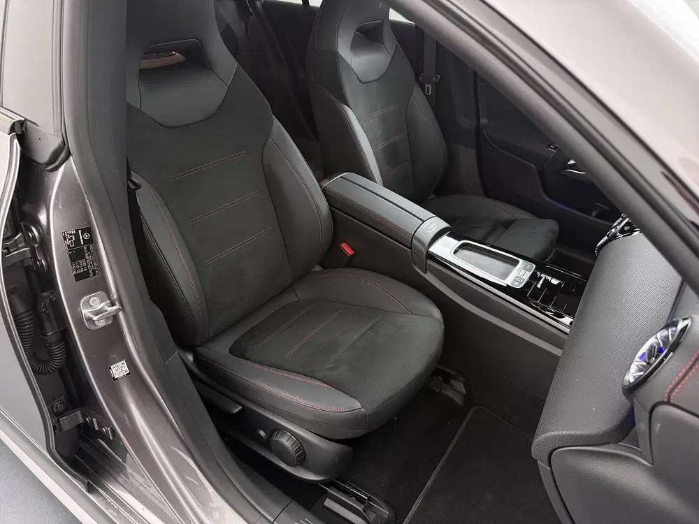 Mercedes-Benz CLA 250e Business Soluti uit 2025, foto 10