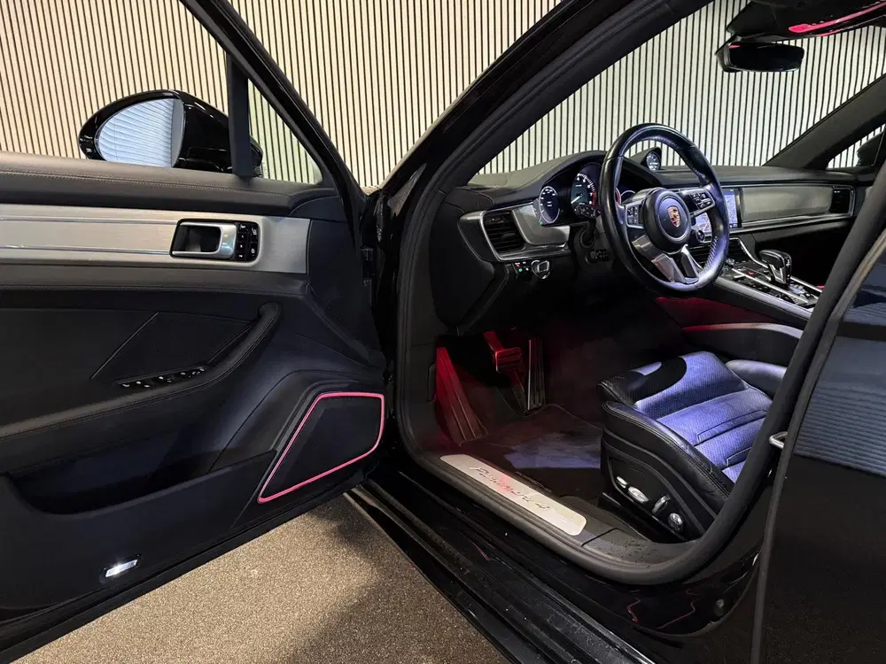 Porsche Panamera Sport Turismo 2.9 4 E-Hybrid SPORT DESIGN uit 2019, foto 12