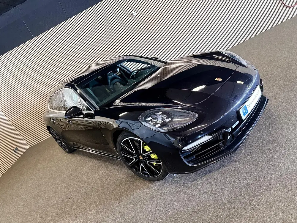 Porsche Panamera Sport Turismo 2.9 4 E-Hybrid SPORT DESIGN uit 2019, foto 2