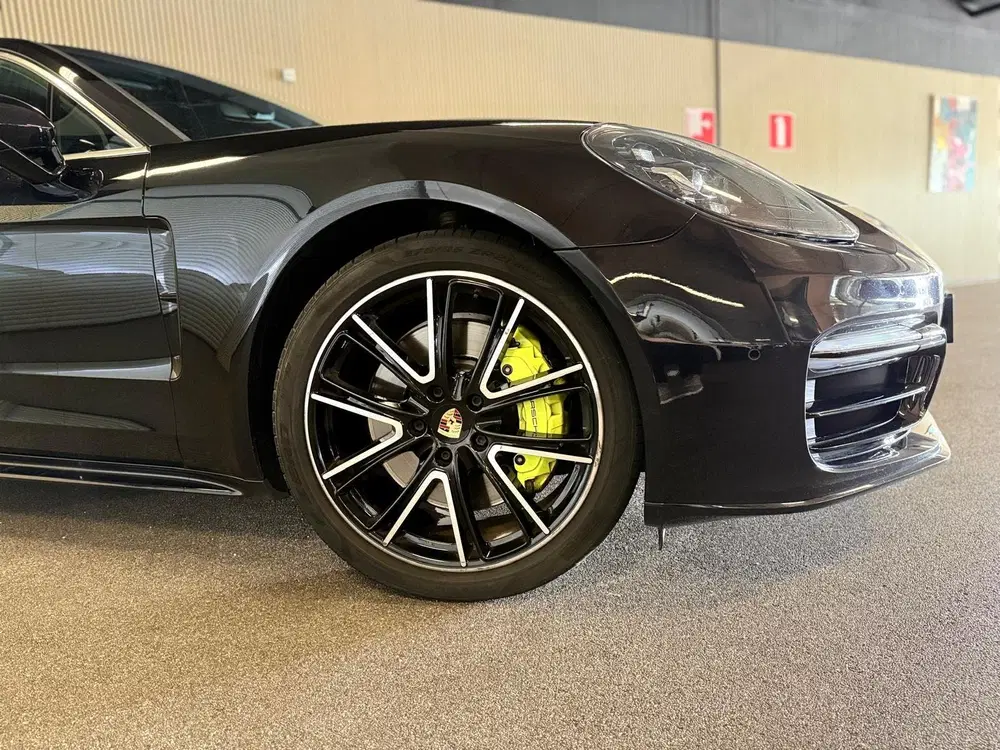 Porsche Panamera Sport Turismo 2.9 4 E-Hybrid SPORT DESIGN uit 2019, foto 3