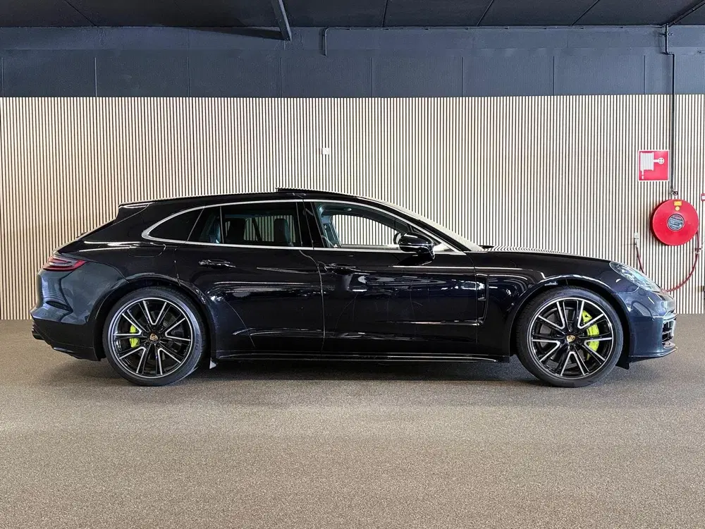 Porsche Panamera Sport Turismo 2.9 4 E-Hybrid SPORT DESIGN uit 2019, foto 6