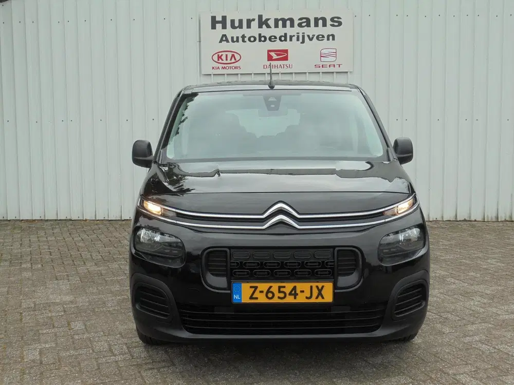 Citroën Berlingo 1.2 PureTech 110PK 7-PERSOONS TREKHAAK uit 2019, foto 2