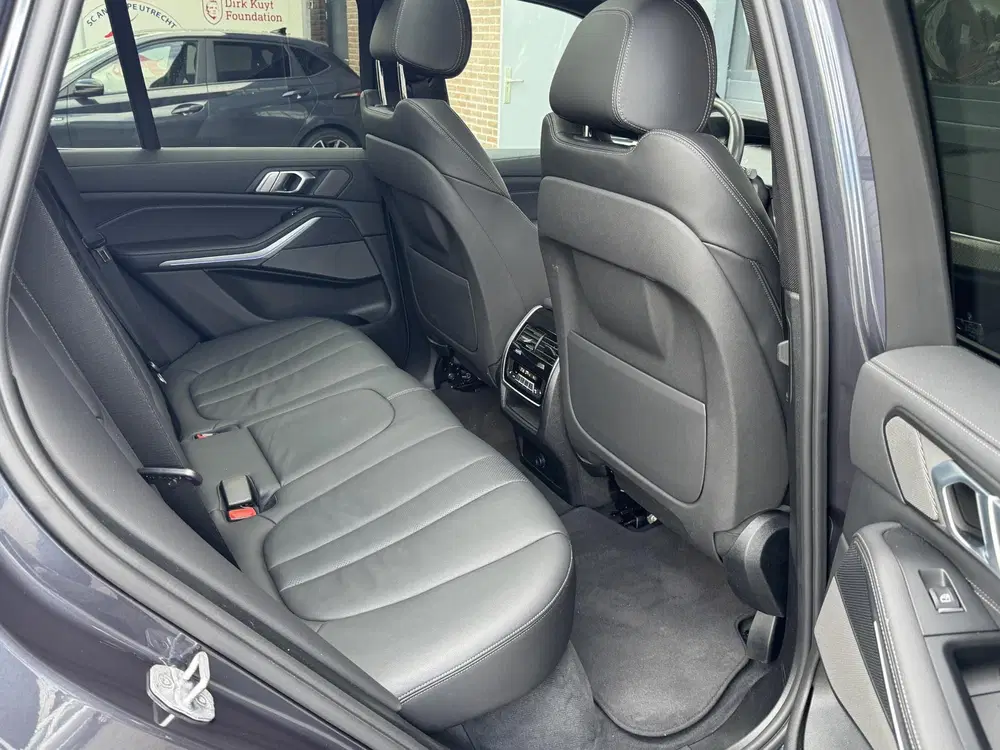 BMW X5 XDRIVE40I HIGH EXECUTIVE I M-SPORT I SCHUI uit 2020, foto 12