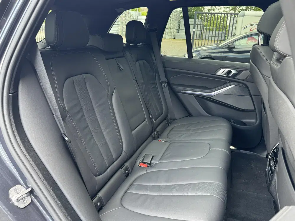 BMW X5 XDRIVE40I HIGH EXECUTIVE I M-SPORT I SCHUI uit 2020, foto 14