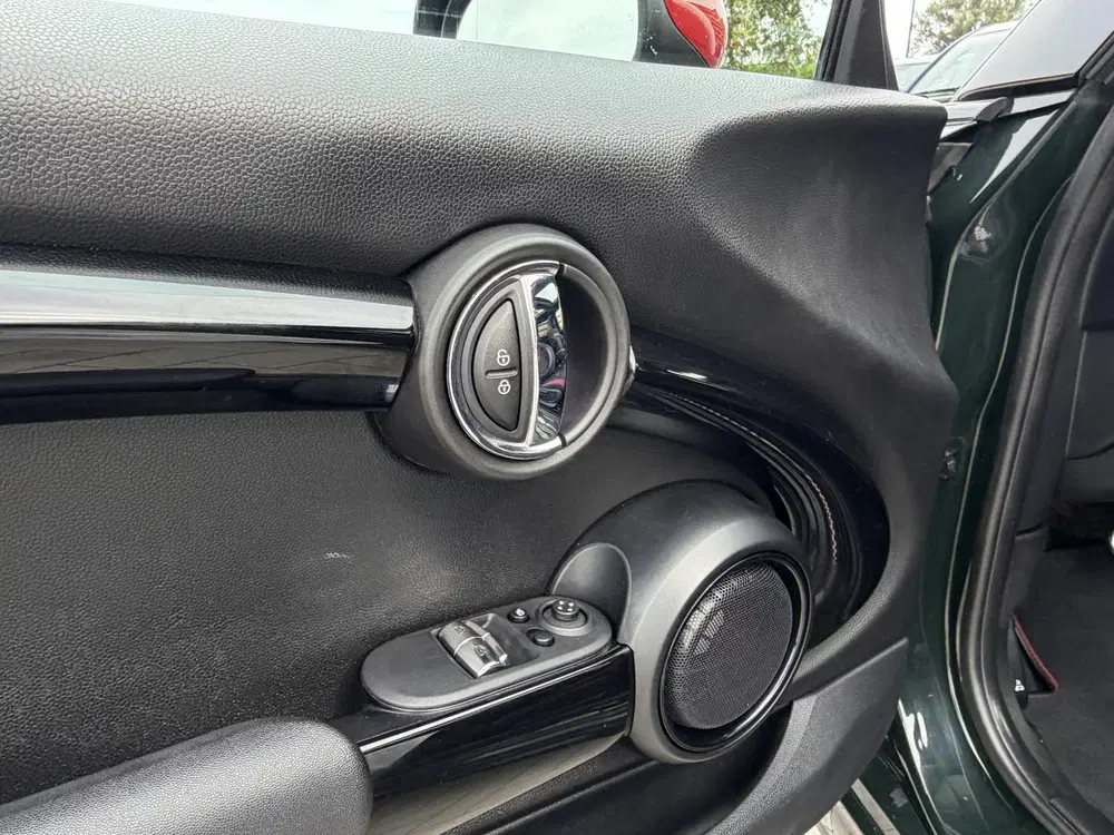 Mini John Cooper Works 2.0 John Cooper Works Chili uit 2020, foto 14