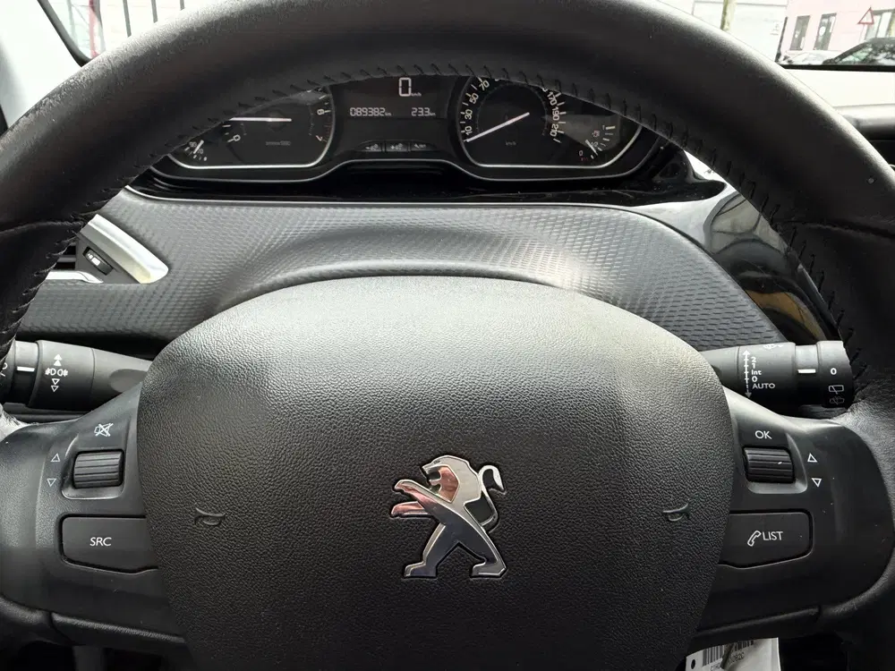Peugeot 2008 1.2 PureTech Active * 89.382 Km * Navi * C uit 2019, foto 13