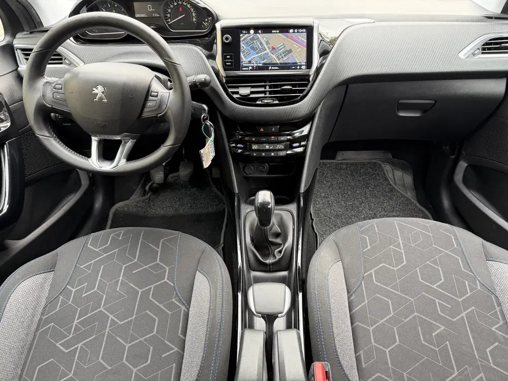 Peugeot 2008 1.2 PureTech Active * 89.382 Km * Navi * C uit 2019, foto 3
