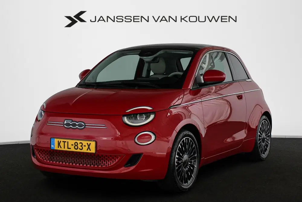 Fiat 500 3+1 La Prima 42 kWh Panoramadak Stoelverwa uit 2024