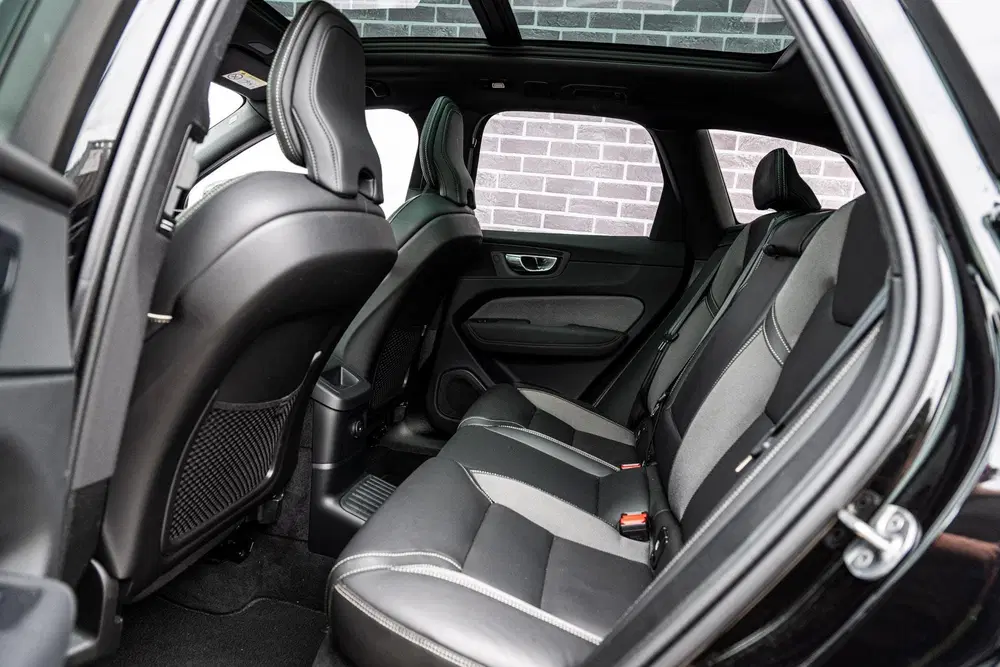 Volvo XC60 2.0 T6 Plug-in Hybrid AWD Ultra Black Edit uit 2026, foto 8