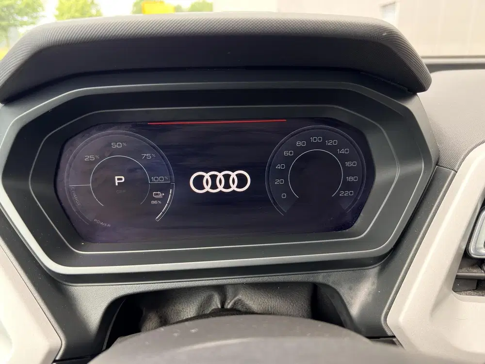 Audi Q4 e-tron 40 Launch edition Advanced Plus 77 kWh 1e uit 2021, foto 11