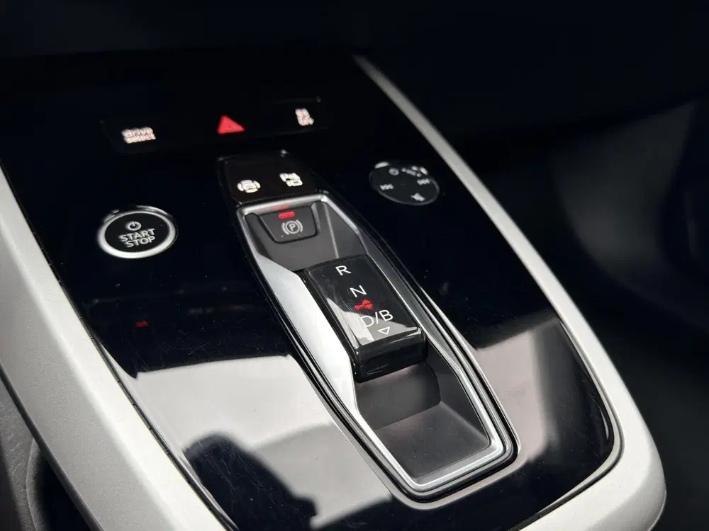 Audi Q4 e-tron 40 Launch edition Advanced Plus 77 kWh 1e uit 2021, foto 14