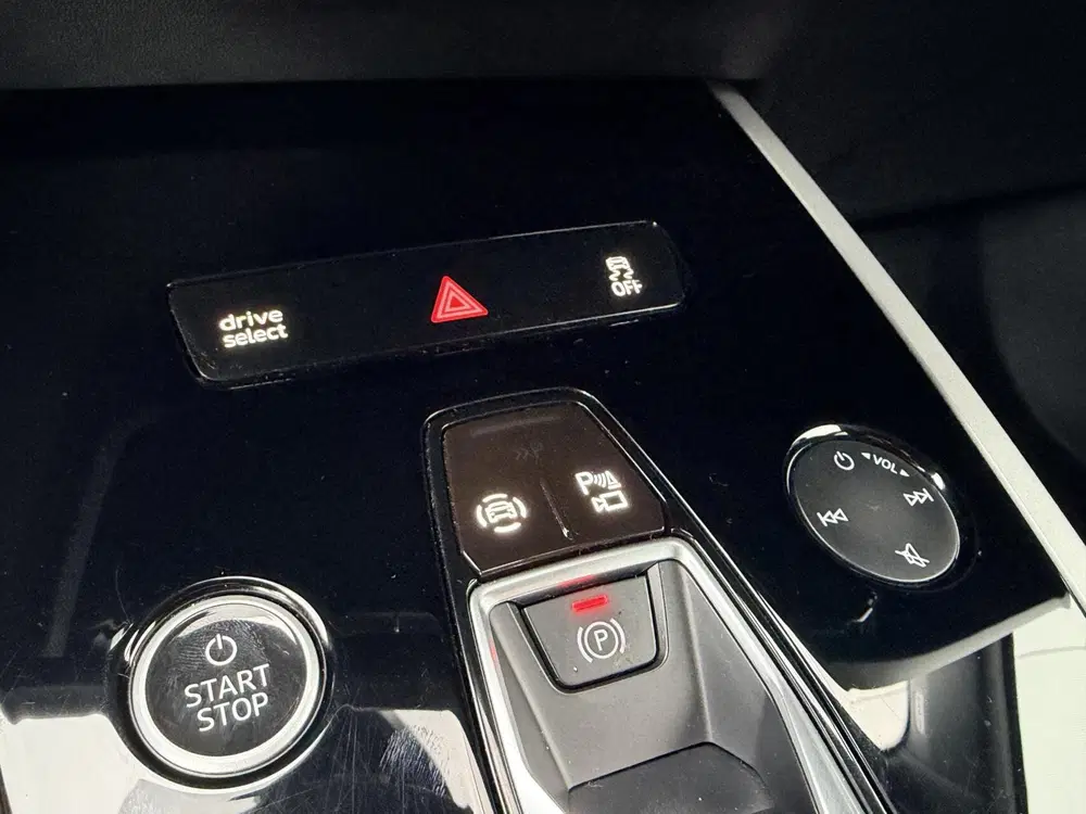 Audi Q4 e-tron 40 Launch edition Advanced Plus 77 kWh 1e uit 2021, foto 15