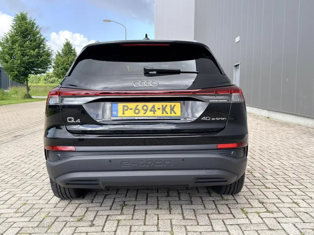 Audi Q4 e-tron 40 Launch edition Advanced Plus 77 kWh 1e uit 2021, foto 4