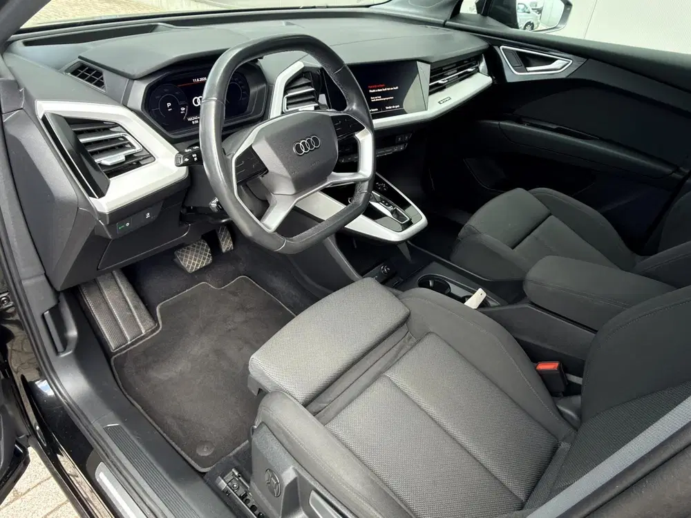 Audi Q4 e-tron 40 Launch edition Advanced Plus 77 kWh 1e uit 2021, foto 9