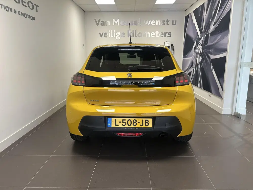 Peugeot 208 1.2 PureTech Active Pack uit 2021, foto 4