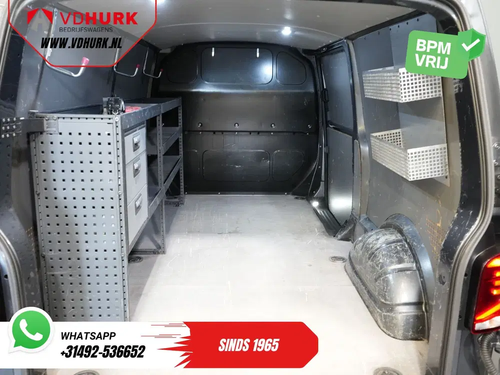 Volkswagen Transporter 2.0 TDI 150 pk Aut. L2 Adapt.Cruise uit 2023, foto 15