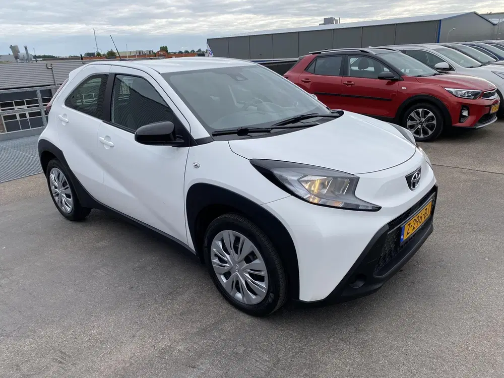 Toyota Aygo X 1.0 VVT-i MT Play Nette auto uit 2024, foto 14