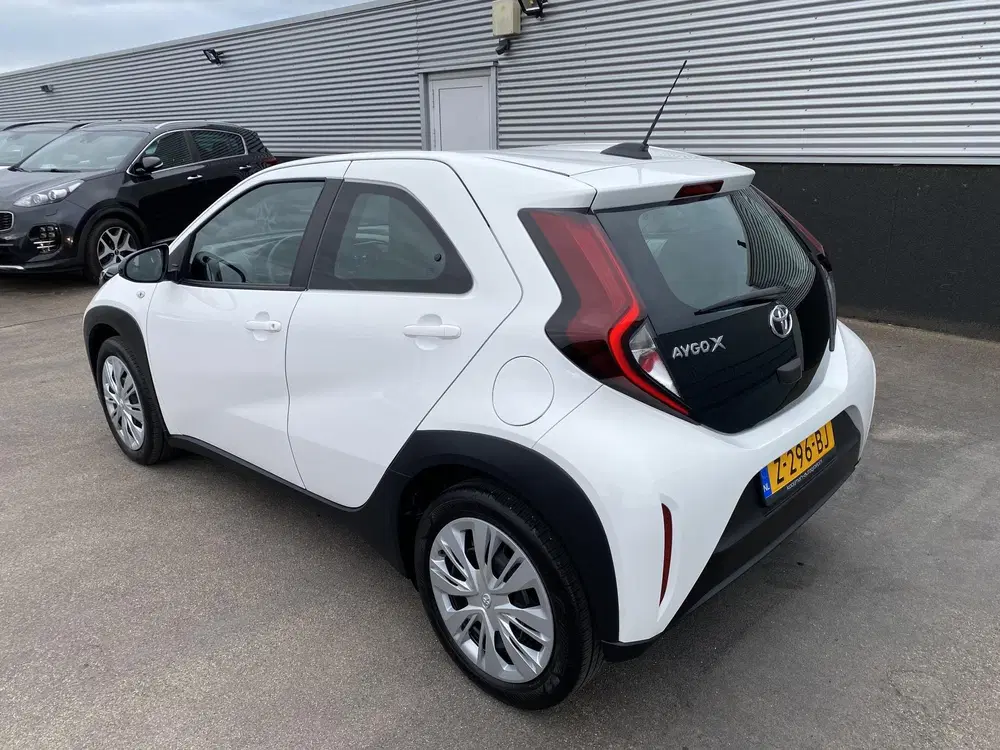 Toyota Aygo X 1.0 VVT-i MT Play Nette auto uit 2024, foto 4