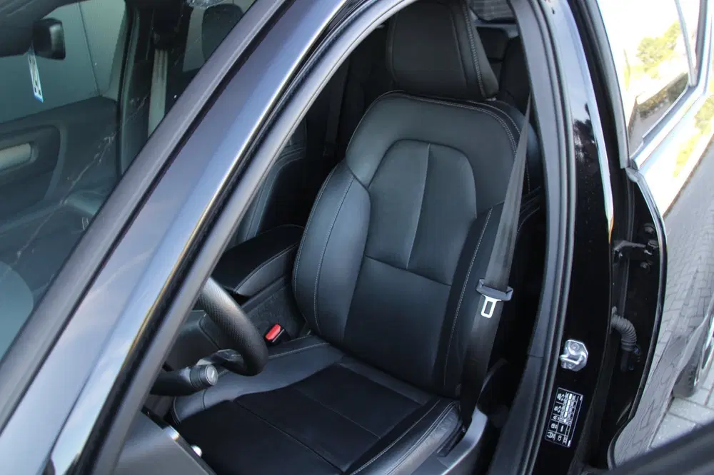 Volvo XC40 1.5 T4 Recharge R-Design Expression uit 2021, foto 9