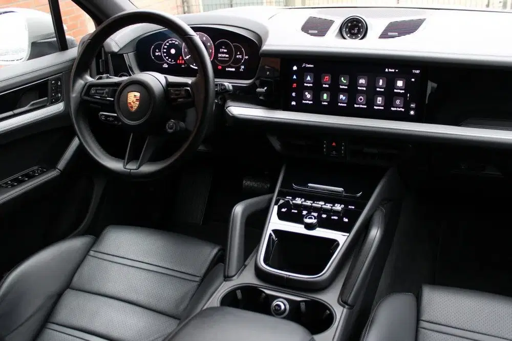 Porsche Cayenne 3.0 E-Hybrid uit 2024, foto 4