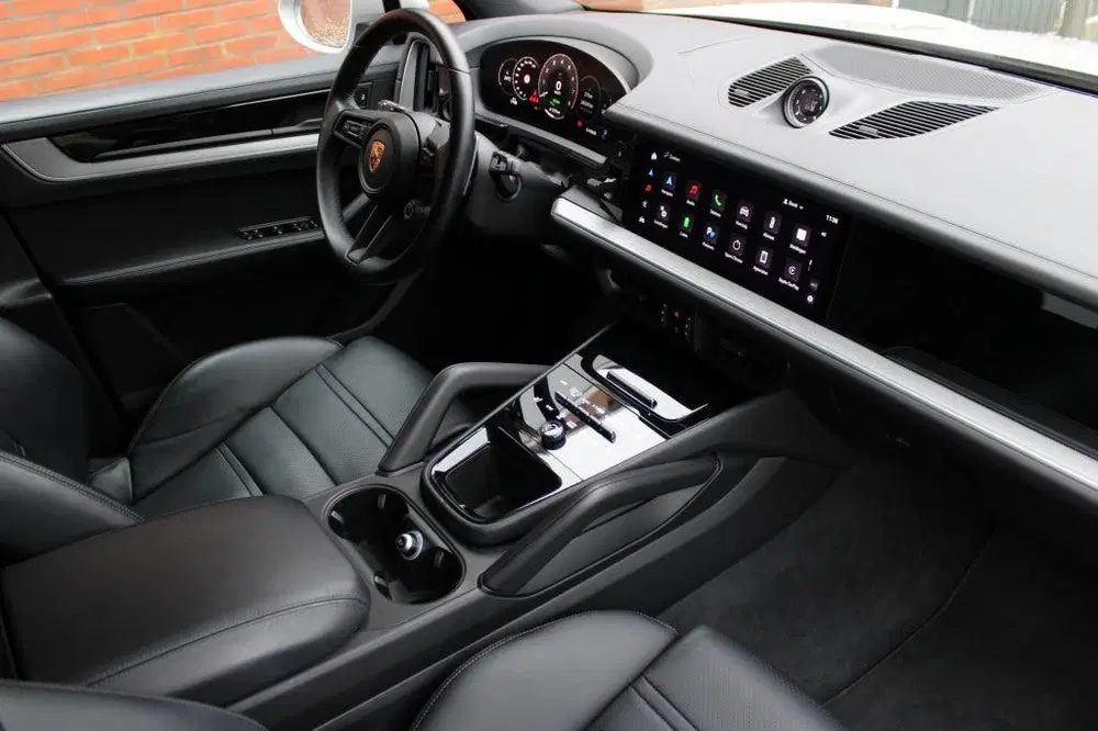 Porsche Cayenne 3.0 E-Hybrid uit 2024, foto 6