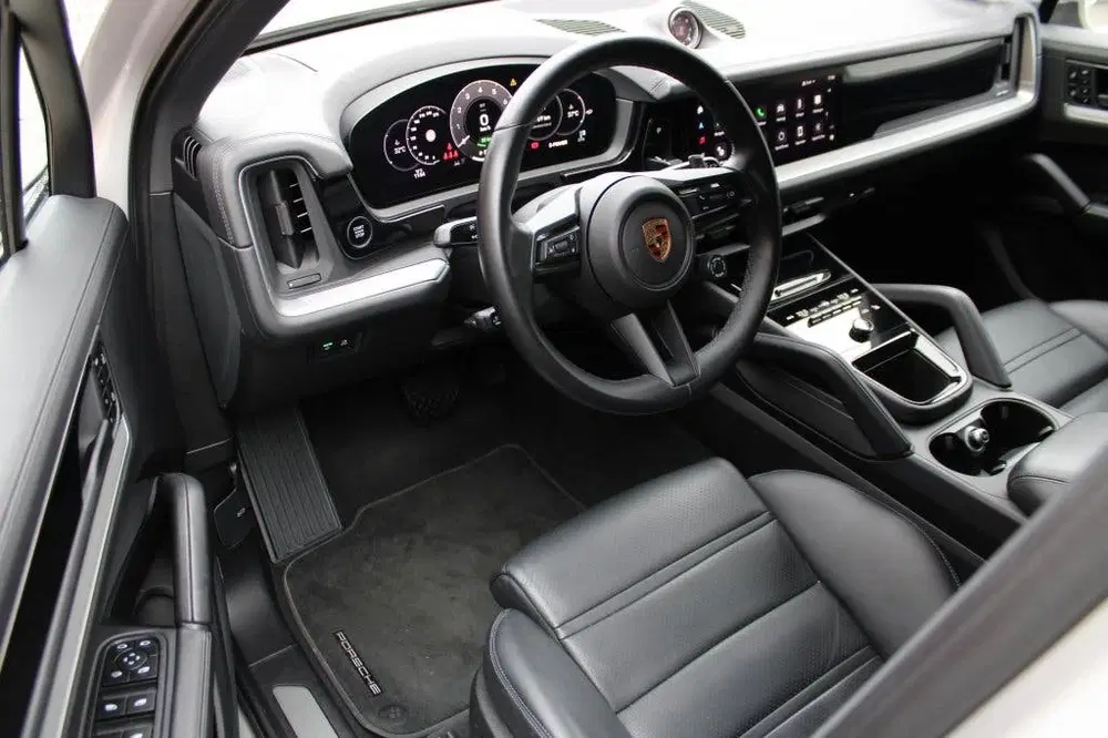 Porsche Cayenne 3.0 E-Hybrid uit 2024, foto 7
