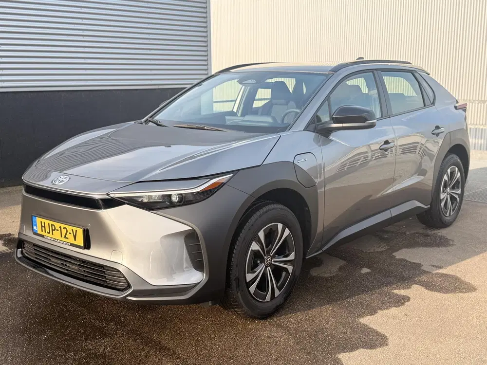 Toyota bZ4X Active 71 kWh Speciale PRIJS Nieuw 3km 27 uit 2025, foto 4