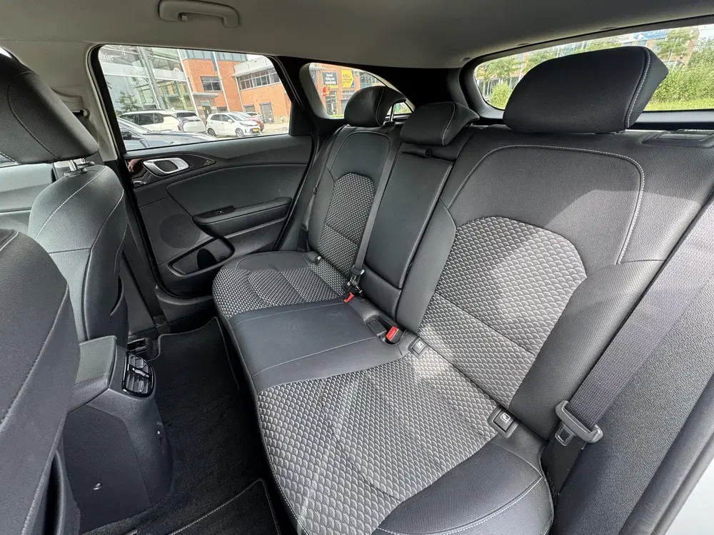 Kia Ceed 1.0 T-GDi DynamicPlusLine 120PK uit 2022, foto 10
